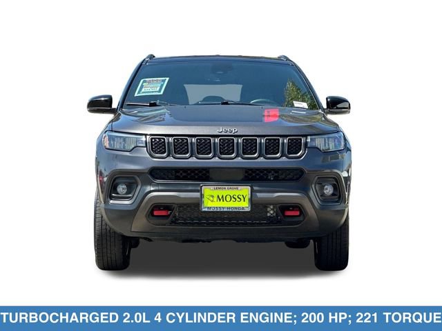 Used 2024 Jeep Compass Trailhawk AWD/4WD image 10