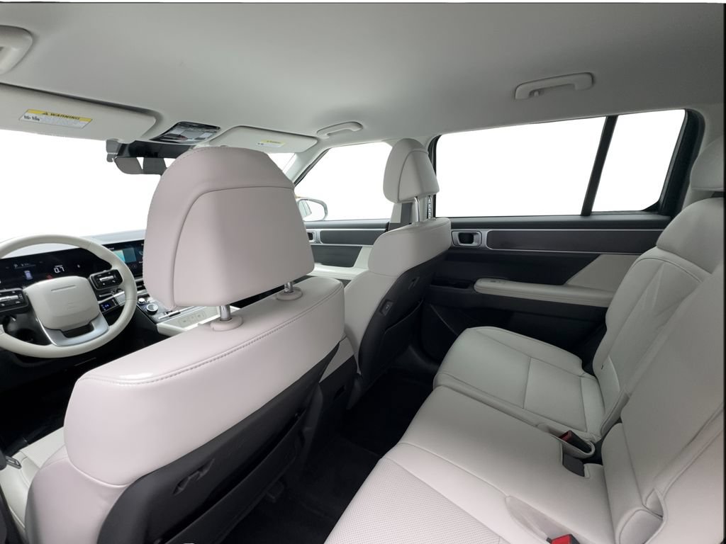 Used 2026 Hyundai Santa Fe SEL FWD image 26