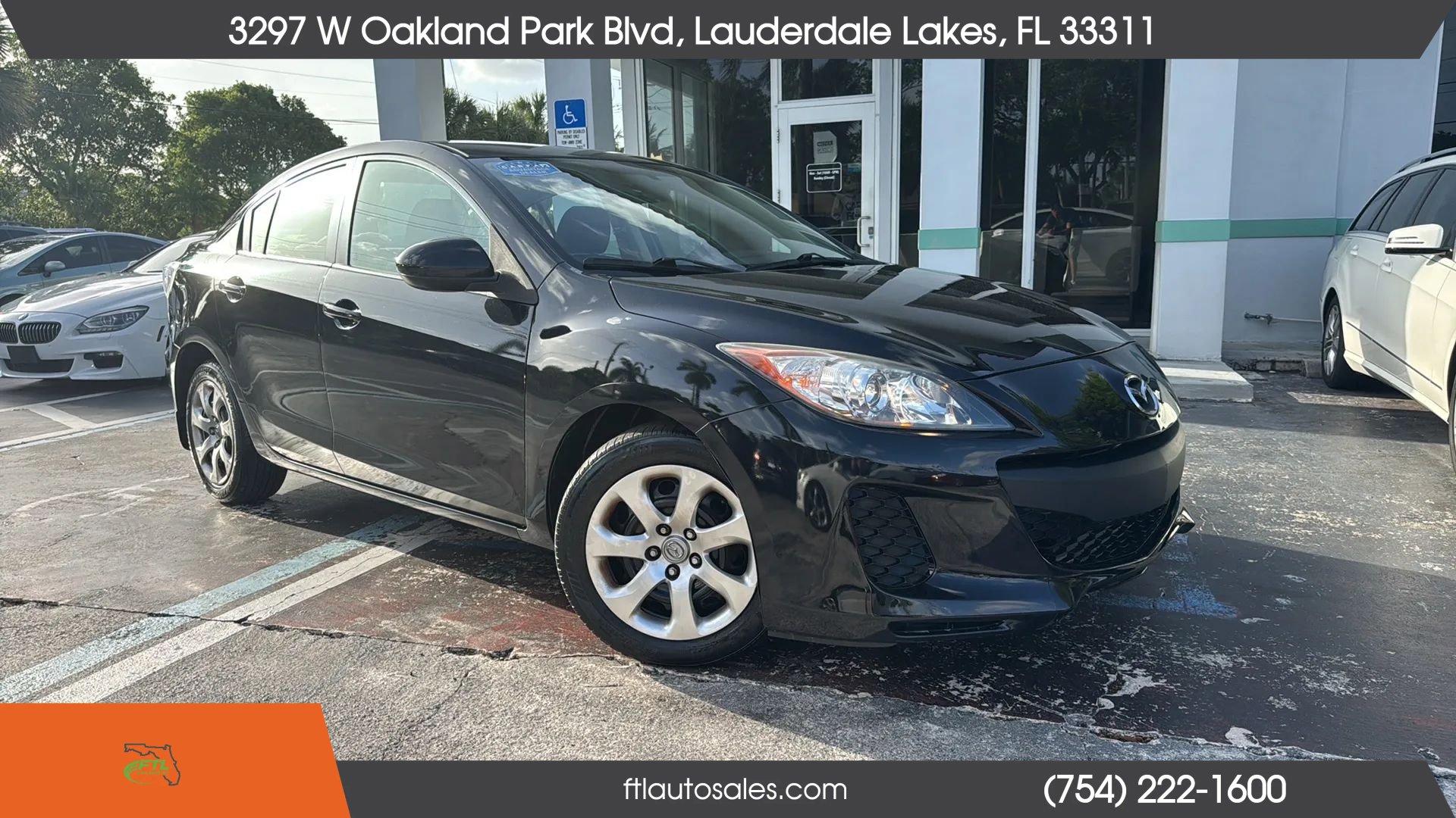 Used 2013 MAZDA MAZDA3 i SV FWD image 2