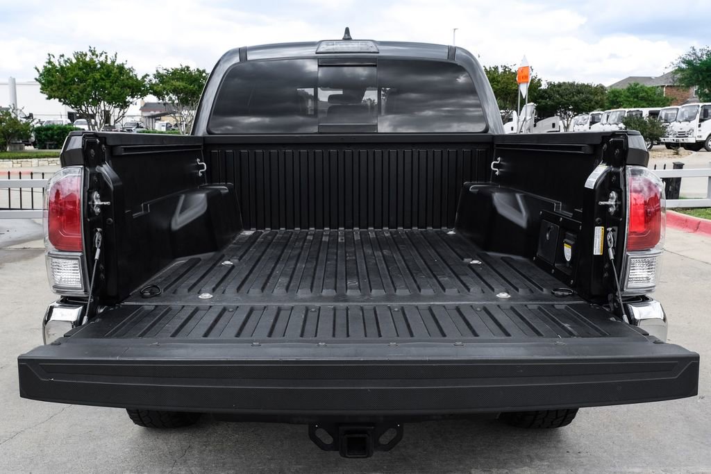 Used 2021 Toyota Tacoma TRD Off-Road AWD/4WD image 51
