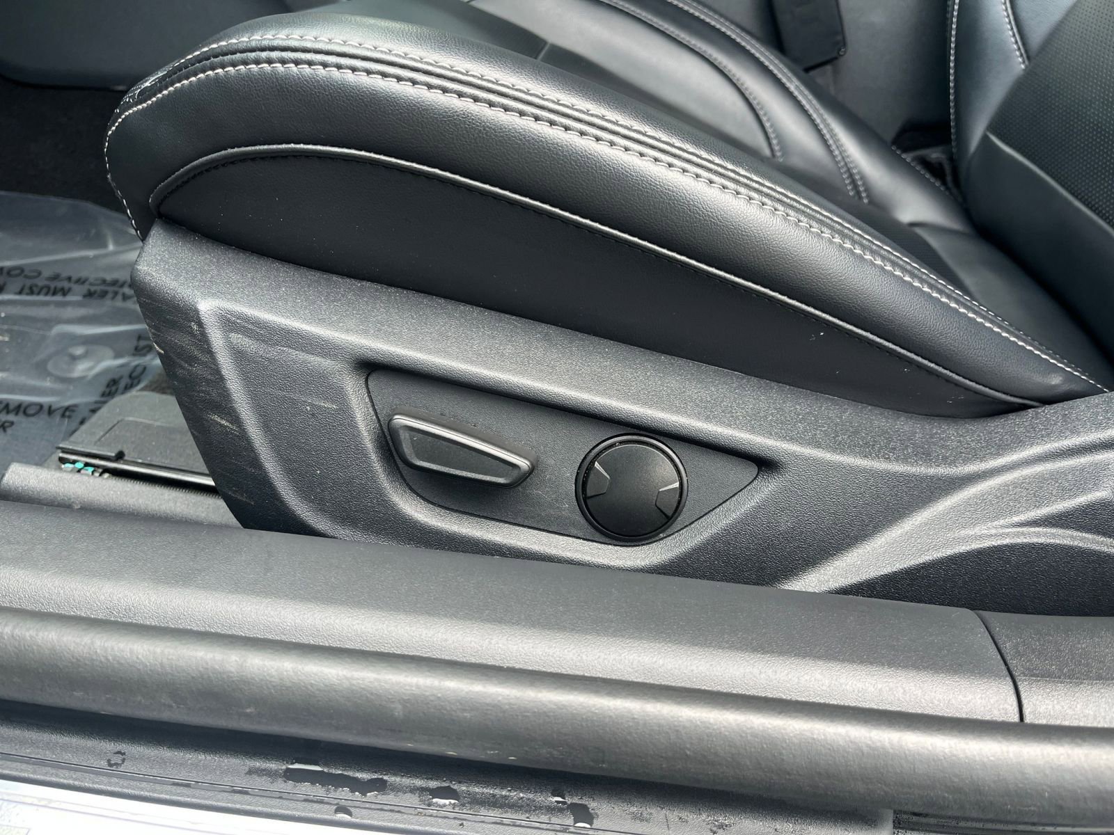 Used 2024 Ford Mustang Premium image 23