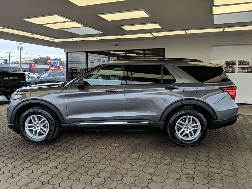 Certified 2025 Ford Explorer Active AWD/4WD image 10