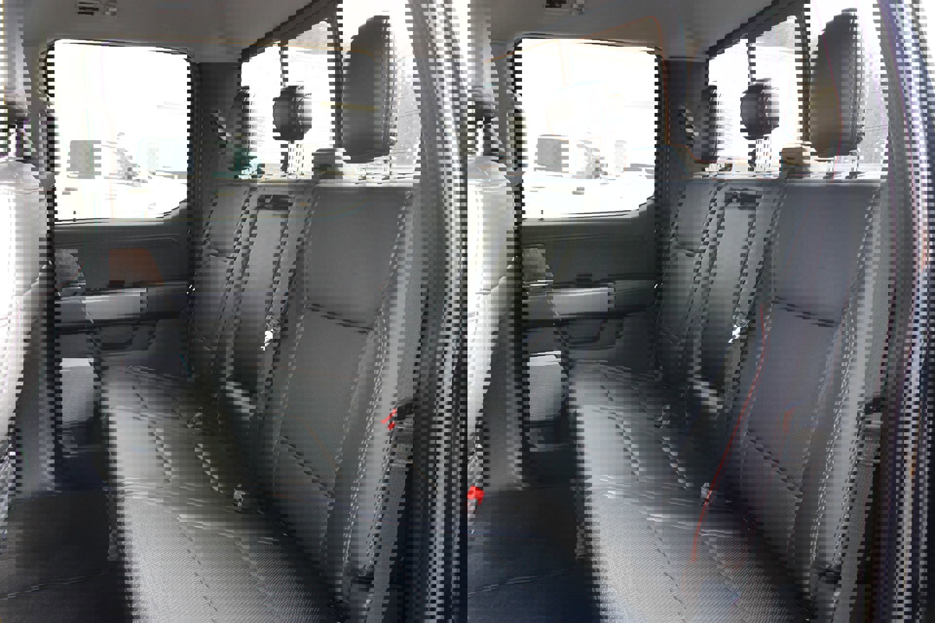 Used 2021 Ford F150 Lariat w/ FX4 Off-Road Package image 15