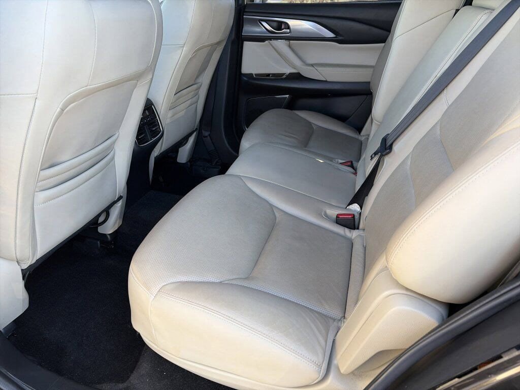 Used 2017 MAZDA CX-9 Grand Touring image 25