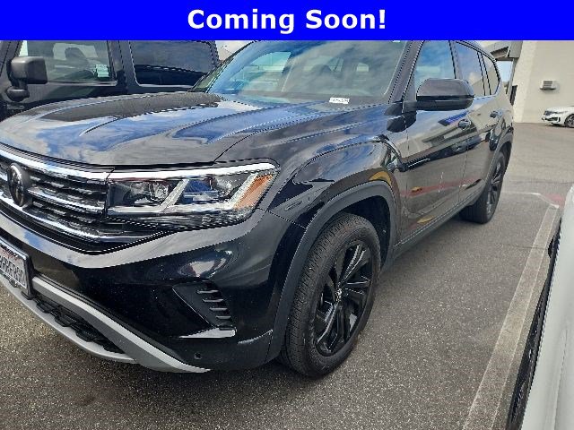 Certified 2023 Volkswagen Atlas SE w/ Black Wheel Package