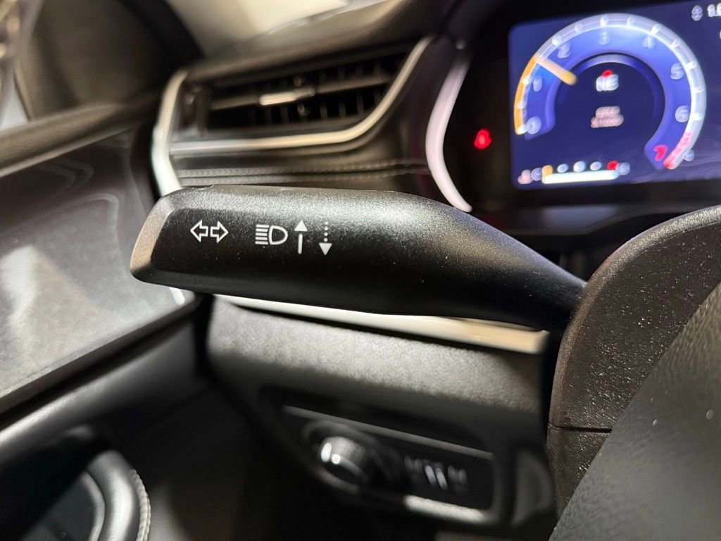 Certified 2023 Jeep Grand Cherokee L Laredo w/ Luxury Tech Group I image 21