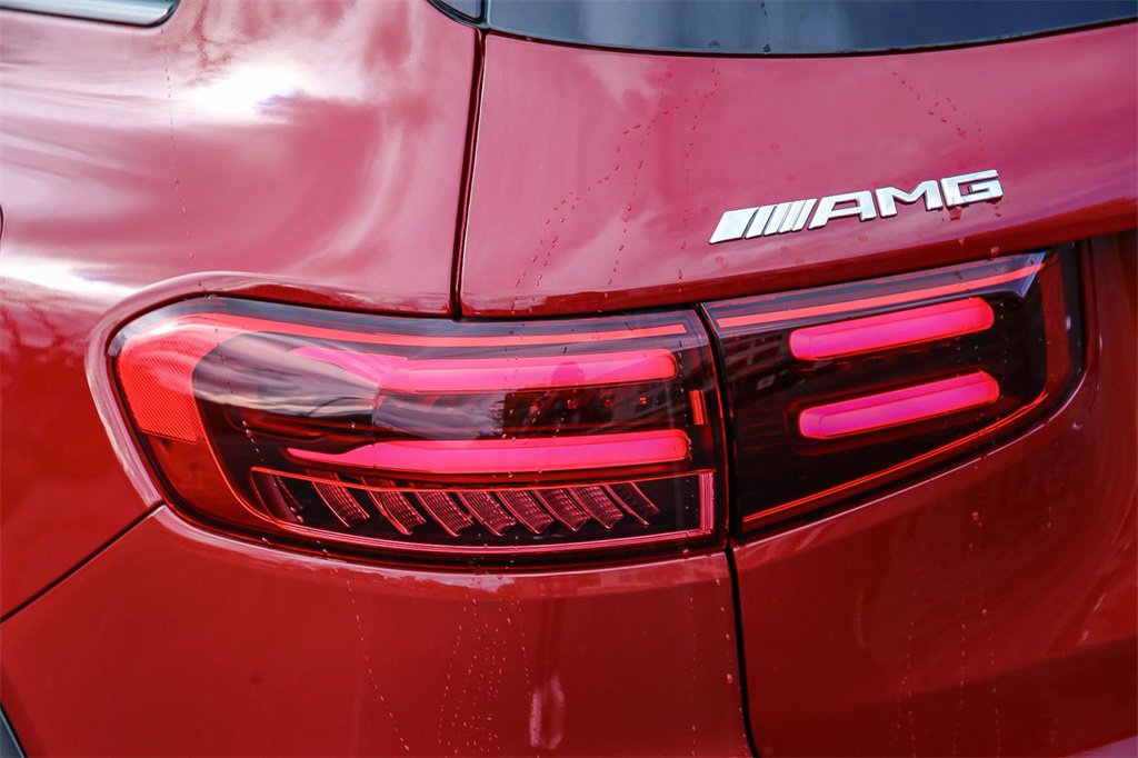 New 2025 Mercedes-Benz GLB 35 AMG 4MATIC image 9
