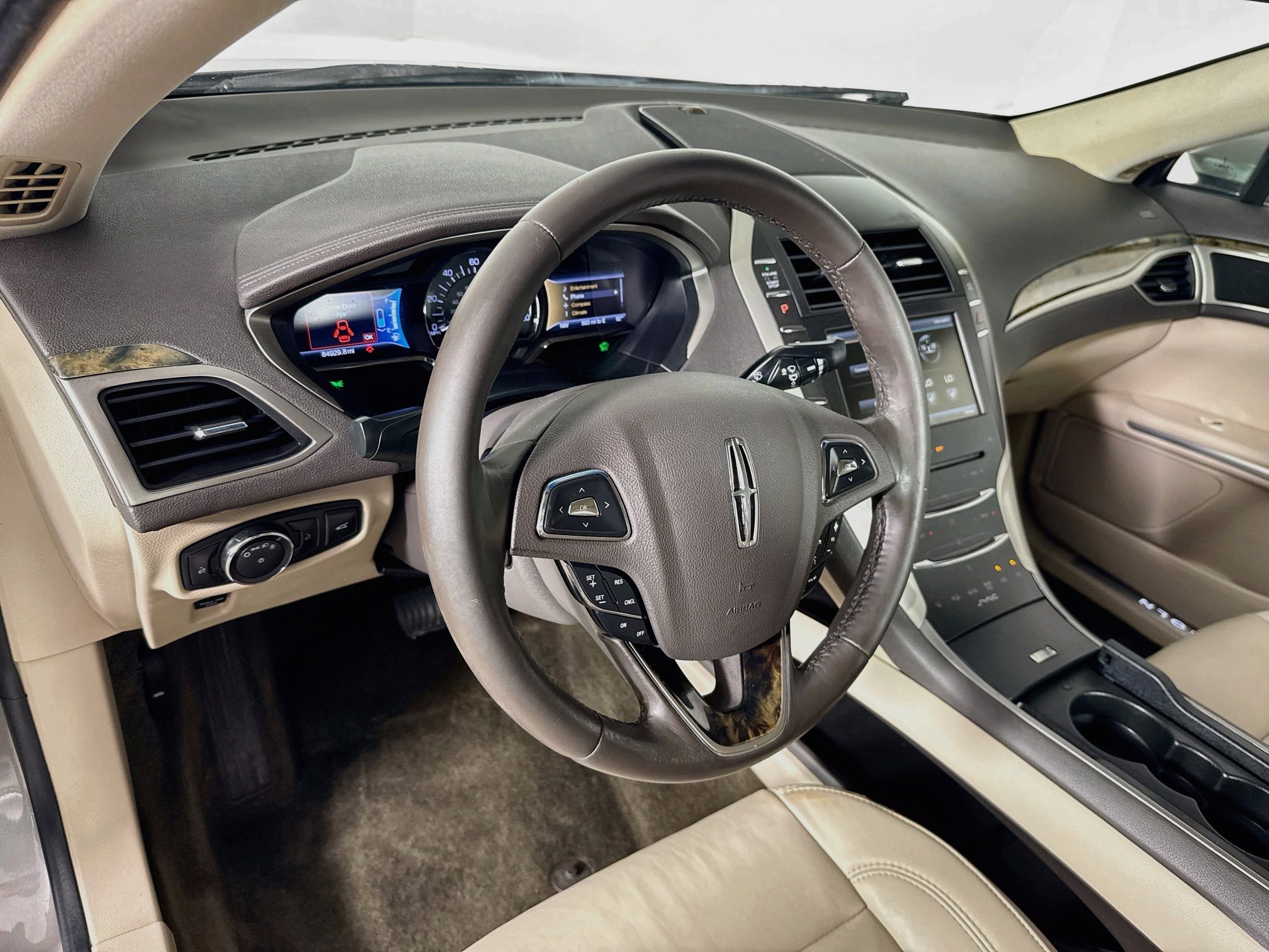 Used 2016 Lincoln MKZ Hybrid w/ Equipment Group 500A Select FWD image 8