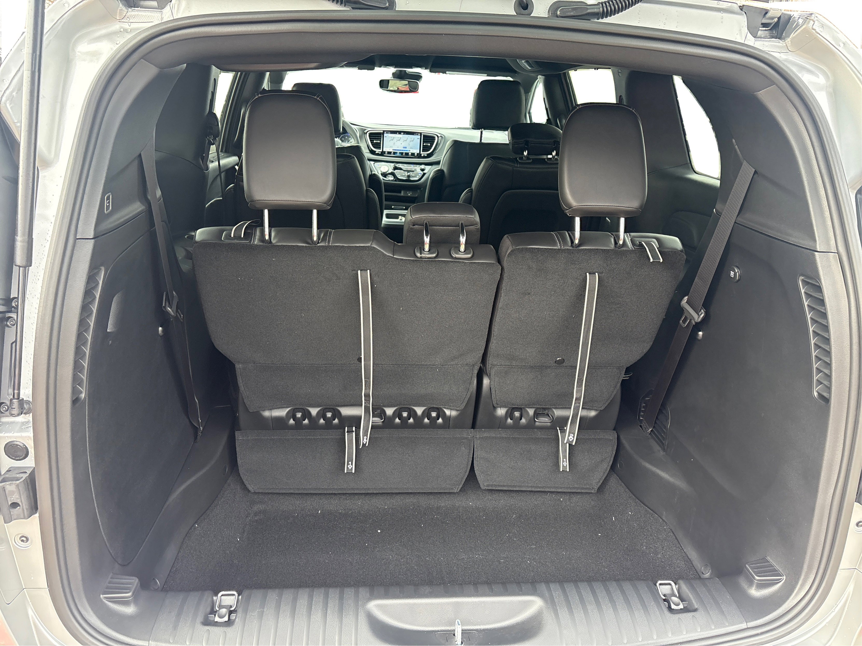 New 2026 Chrysler Pacifica Select image 11