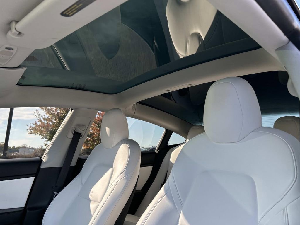 Used 2019 Tesla Model 3 Standard Range Plus image 23