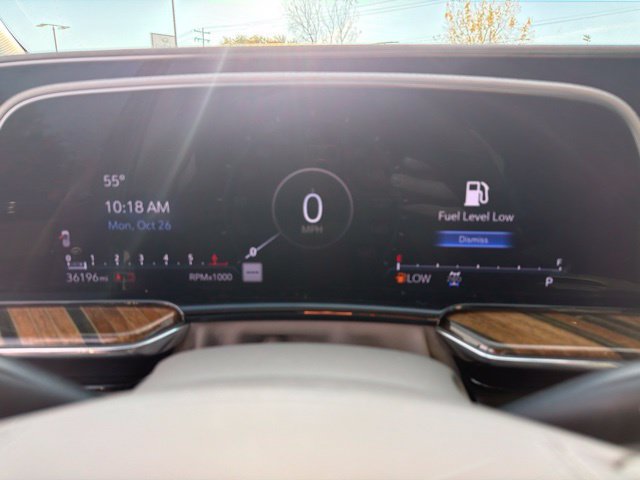Used 2023 Cadillac Escalade Sport Platinum AWD/4WD image 17