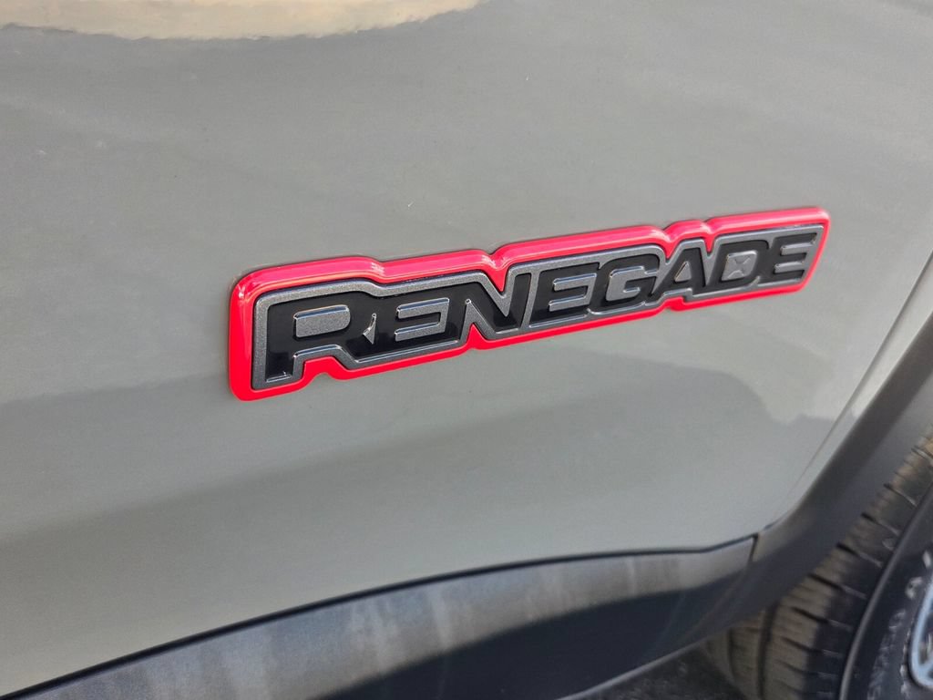 Used 2023 Jeep Renegade Trailhawk w/ Sun/Sound Group AWD/4WD image 17