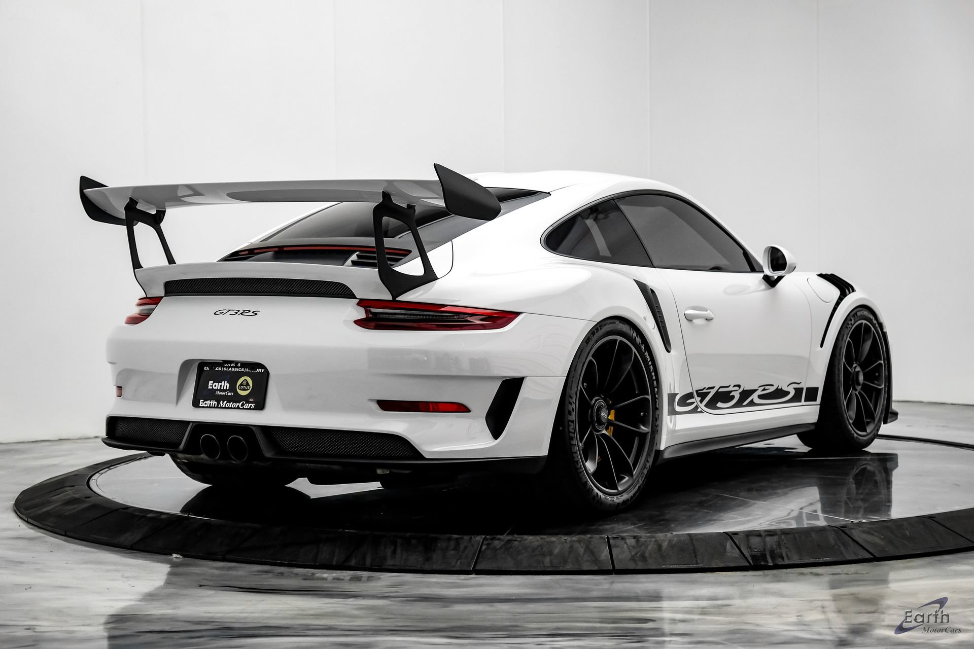 Used 2019 Porsche 911 GT3 RS RWD image 22
