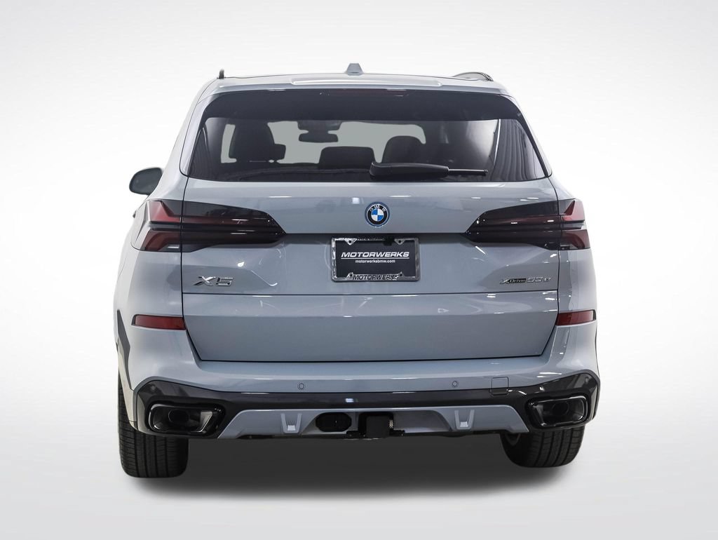 New 2026 BMW X5 xDrive50e w/ Executive Package AWD/4WD image 4