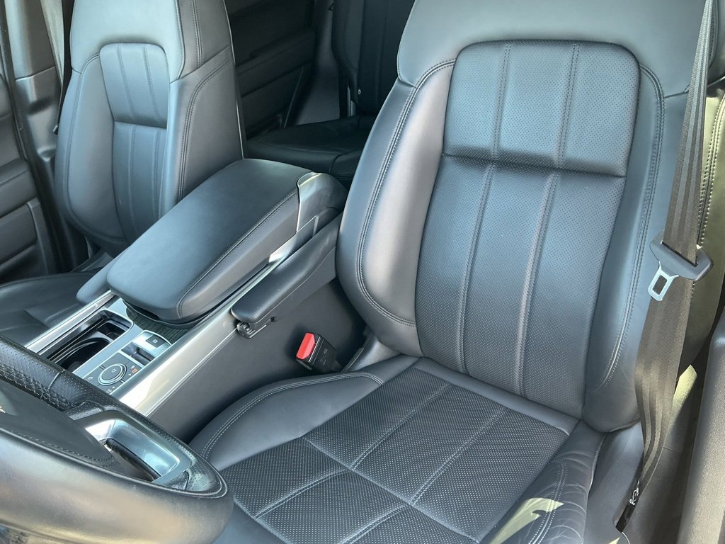 Used 2022 Land Rover Range Rover Sport HSE Silver Edition image 40