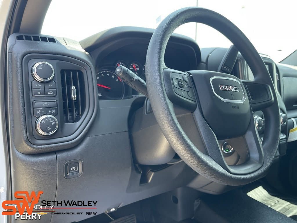New 2025 GMC Sierra 1500 Pro AWD/4WD image 15