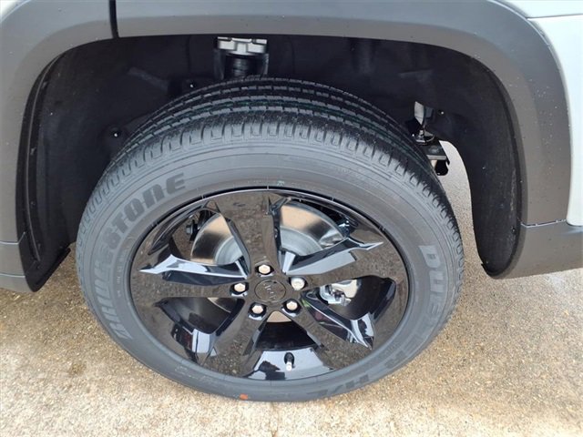 New 2025 Jeep Grand Cherokee L Altitude image 20