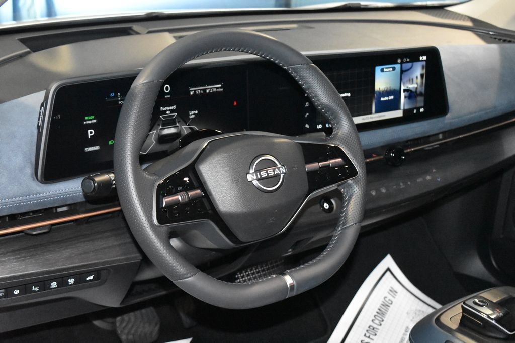 Used 2025 Nissan Ariya Platinum AWD/4WD image 2
