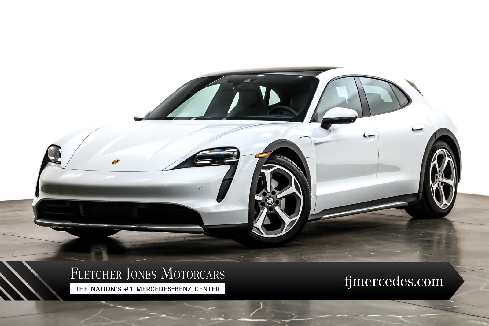 Used 2023 Porsche Taycan 4 Cross Turismo image 1