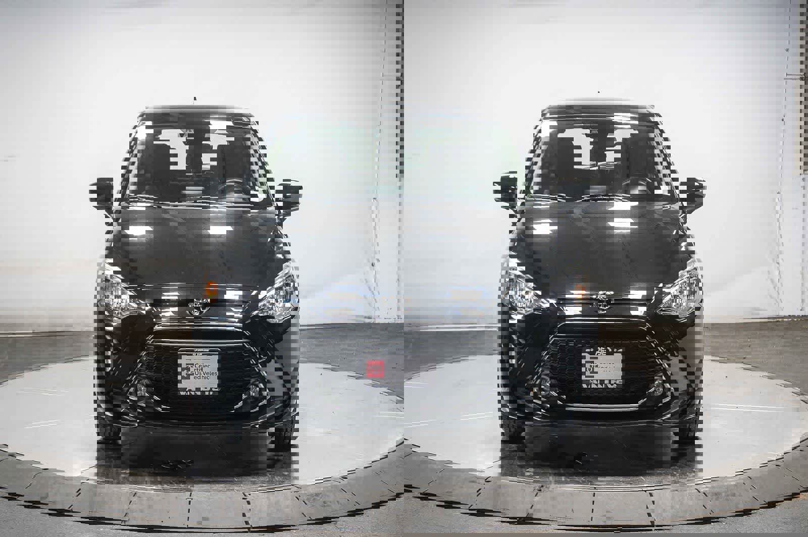 Certified 2020 Toyota Yaris LE image 4