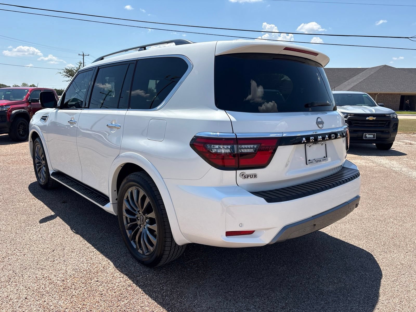 Used 2024 Nissan Armada Platinum w/ Cargo Package RWD image 4