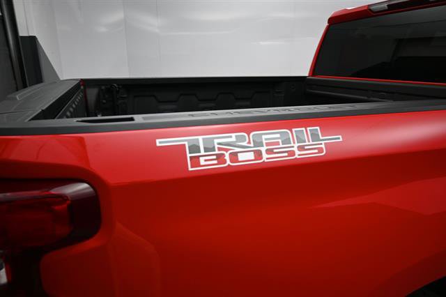 Used 2024 Chevrolet Silverado 1500 LT Trail Boss AWD/4WD image 6