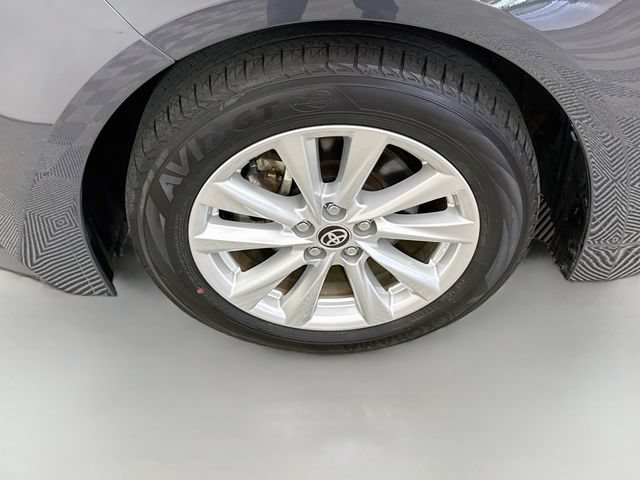 Used 2025 Toyota Corolla LE w/ LE Premium Package FWD image 29