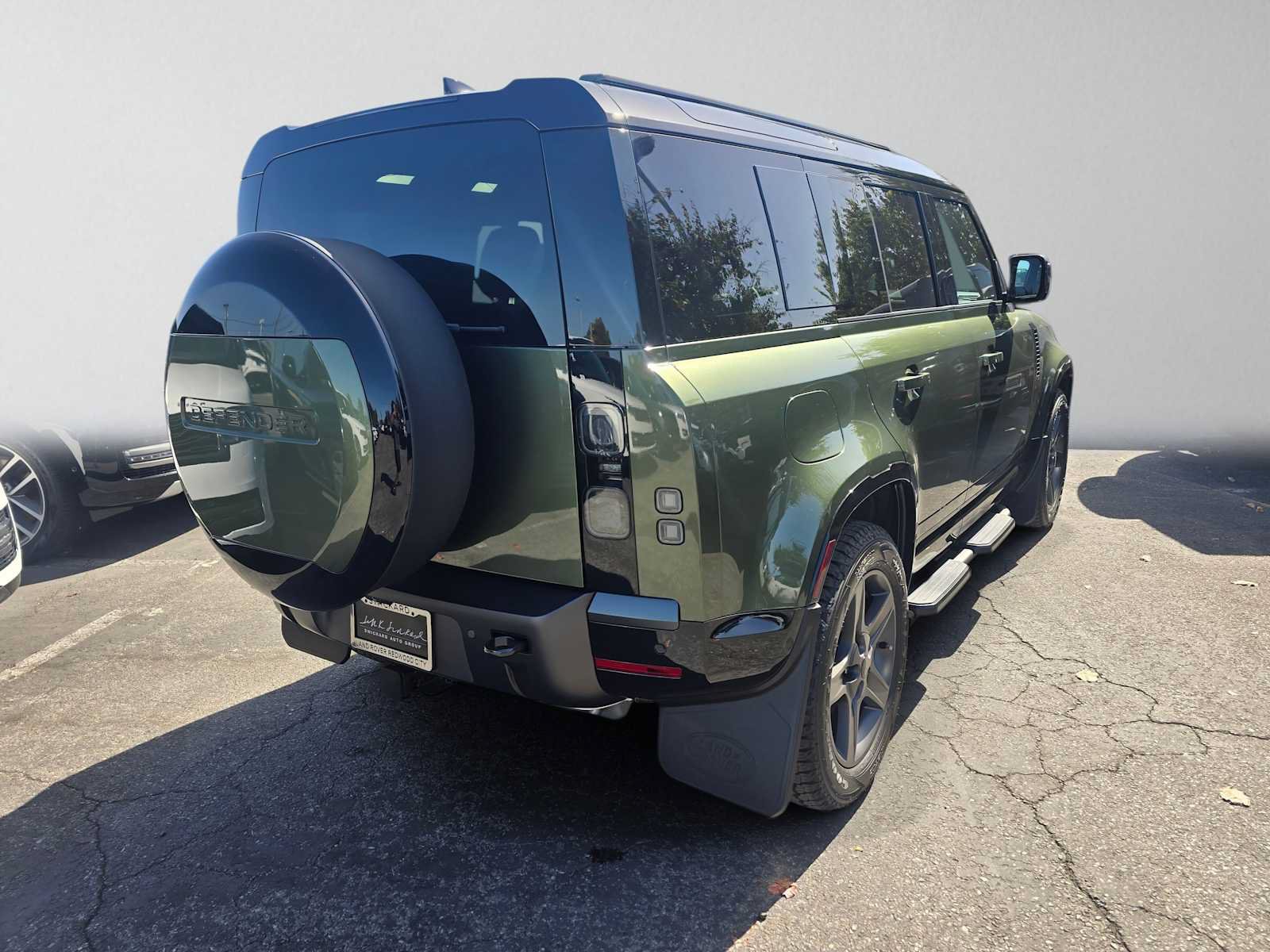 New 2026 Land Rover Defender 110 X-Dynamic SE AWD/4WD image 5