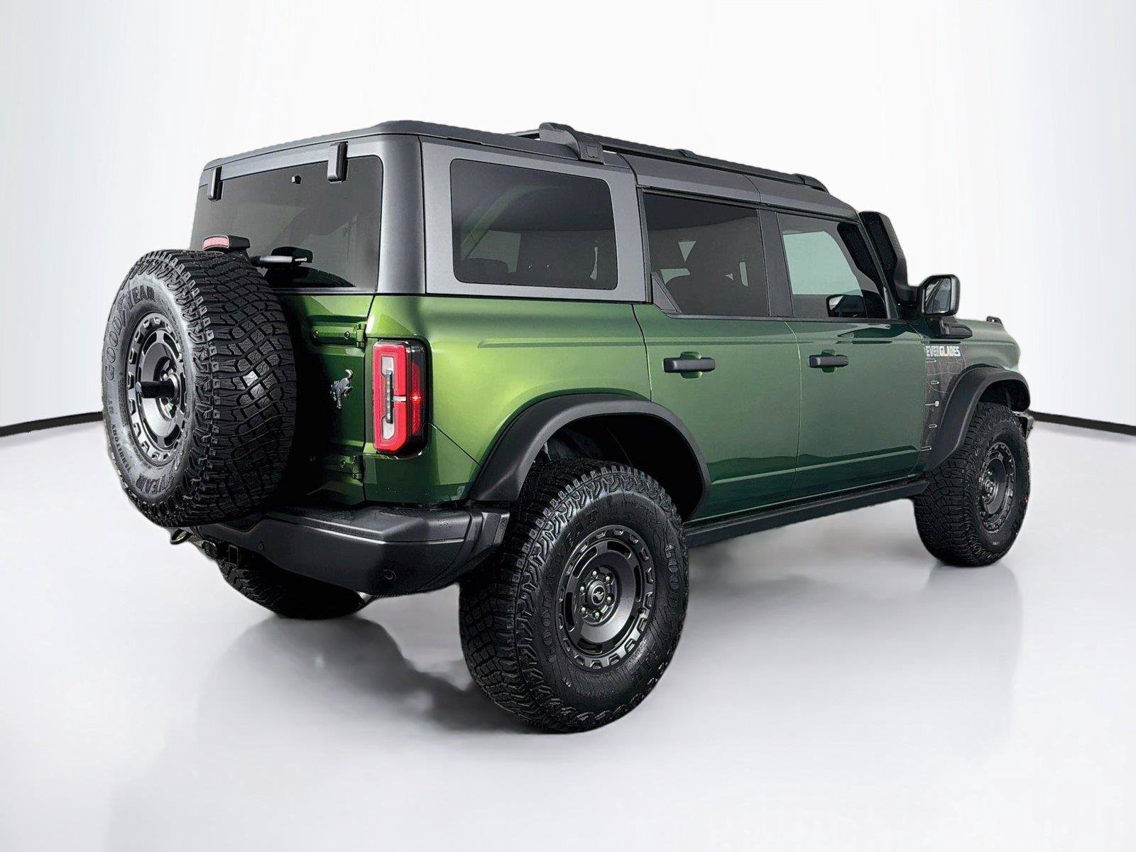 Used 2022 Ford Bronco Everglades AWD/4WD image 11