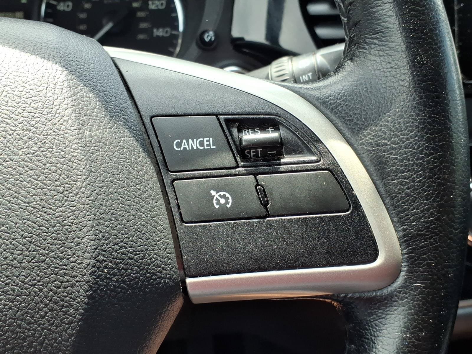 Used 2015 Mitsubishi Outlander SE AWD/4WD image 22