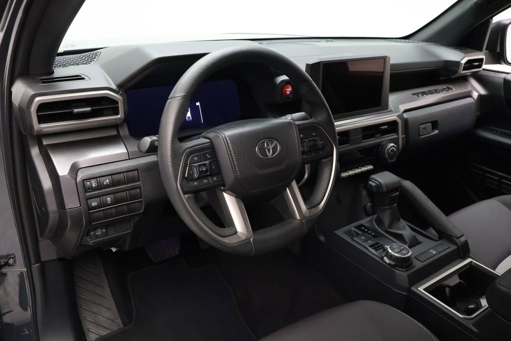 Certified 2025 Toyota Tacoma TRD Off-Road image 15