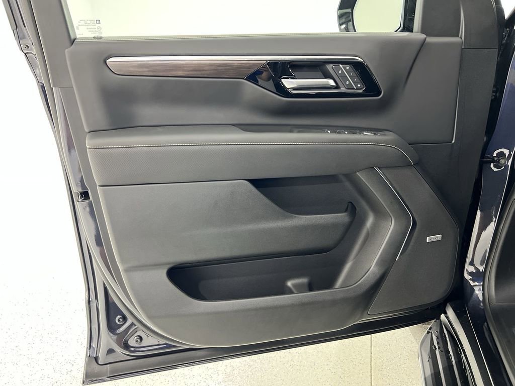 New 2025 Chevrolet Tahoe Premier RWD image 21