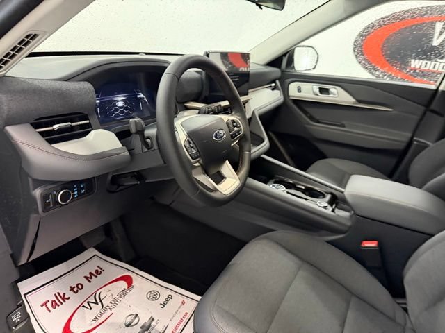 New 2026 Ford Explorer Active RWD image 11