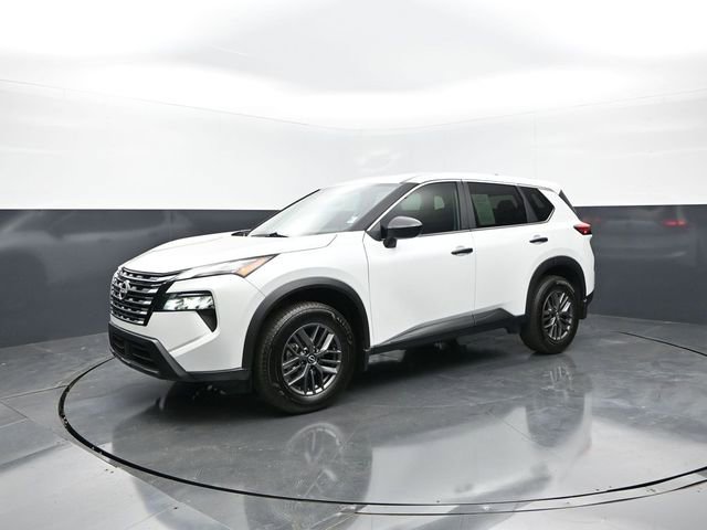 Used 2025 Nissan Rogue S FWD image 7