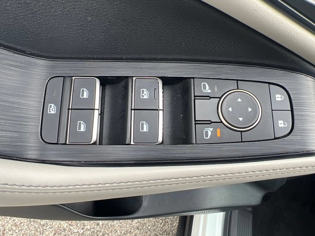 Certified 2023 Nissan Rogue SL AWD/4WD image 48