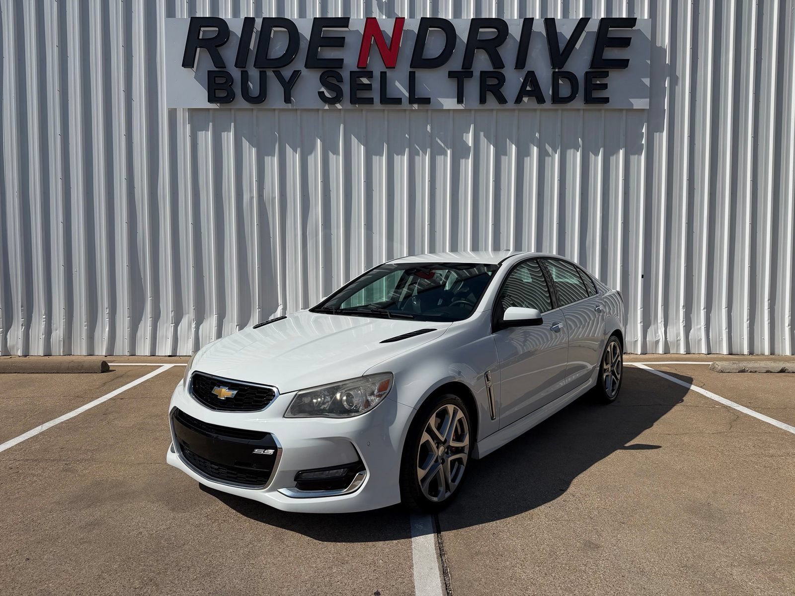 Used 2016 Chevrolet SS RWD image 1