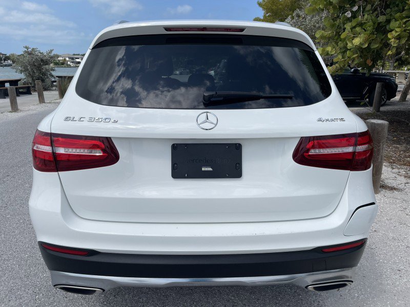 Used 2019 Mercedes-Benz GLC 350e 4MATIC w/ Premium Package image 36