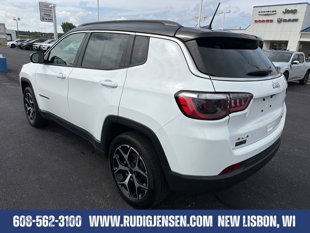 Used 2025 Jeep Compass Limited AWD/4WD image 3