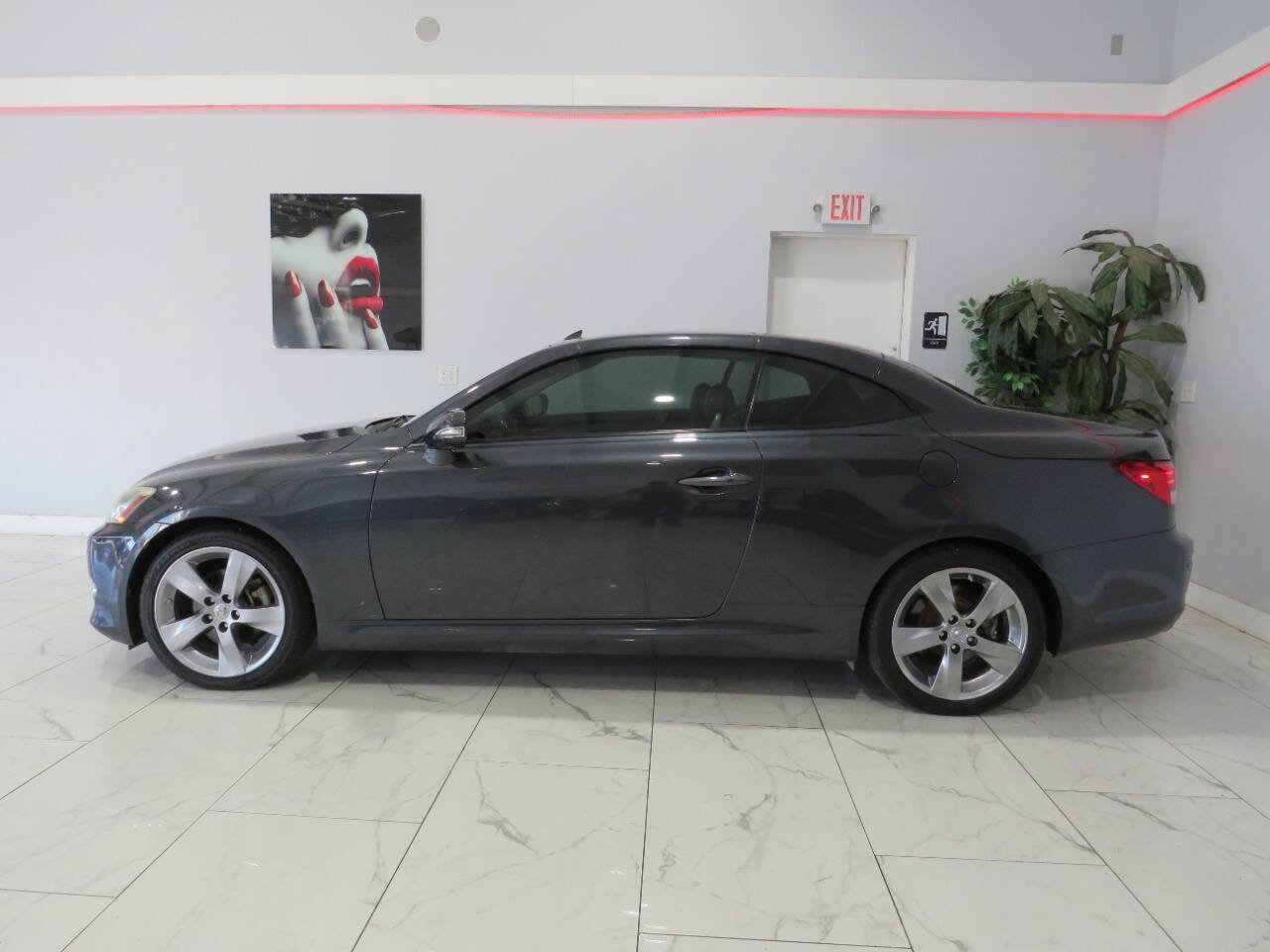 Used 2010 Lexus IS 250C image 11