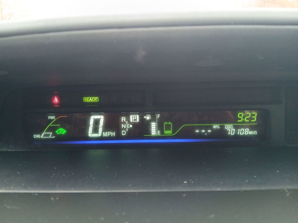 Used 2017 Toyota Prius V Two image 27