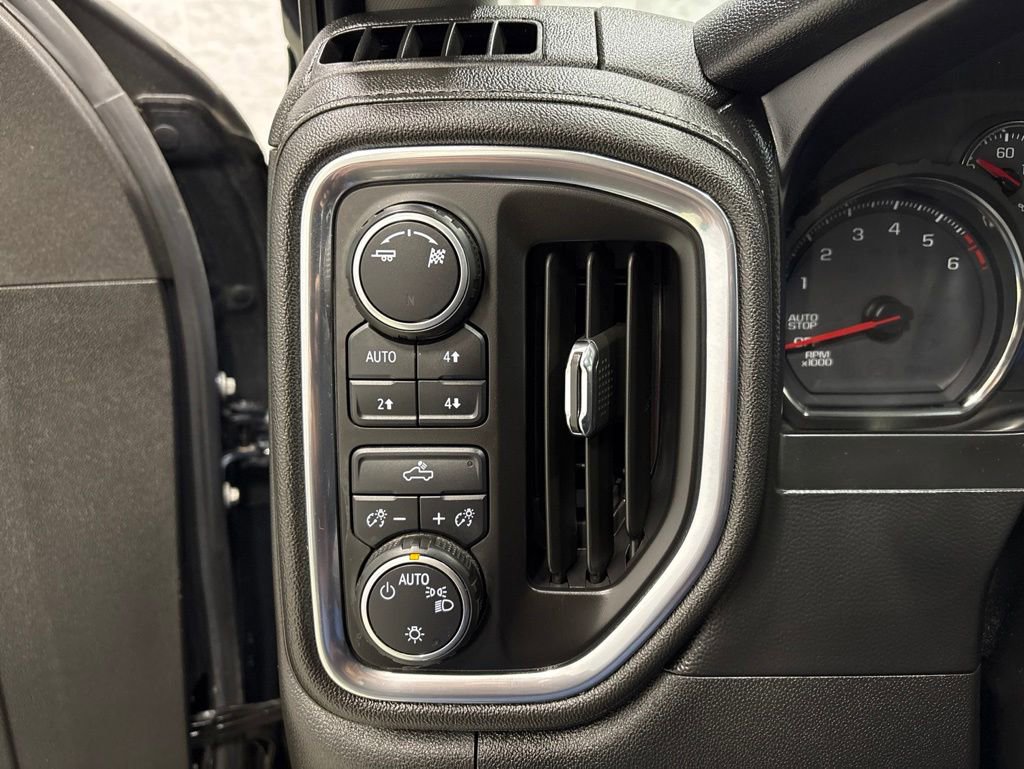 Used 2019 Chevrolet Silverado 1500 LT w/ All-Star Edition AWD/4WD image 28