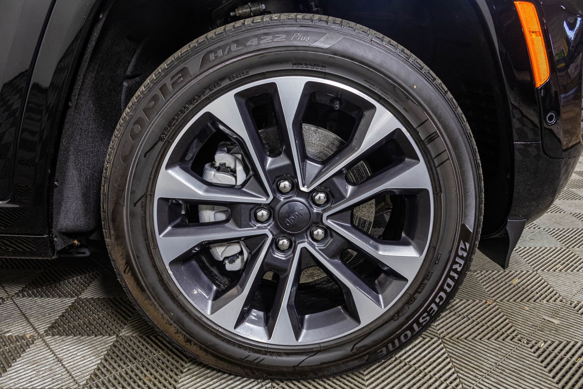 Used 2024 Jeep Grand Cherokee Overland w/ Luxury Tech Group IV image 57