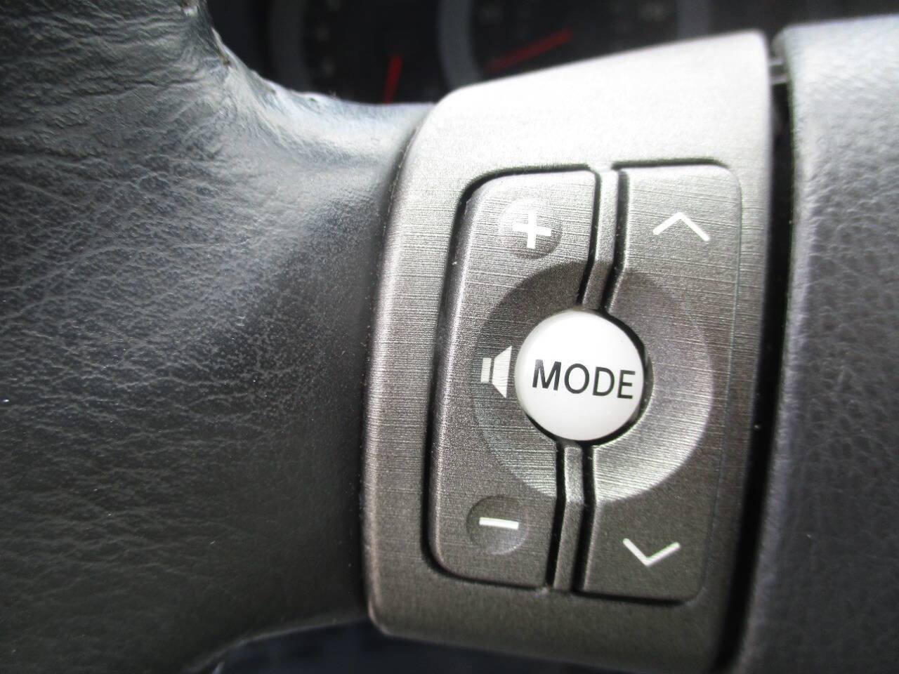 Used 2010 Toyota RAV4 Limited AWD/4WD image 14