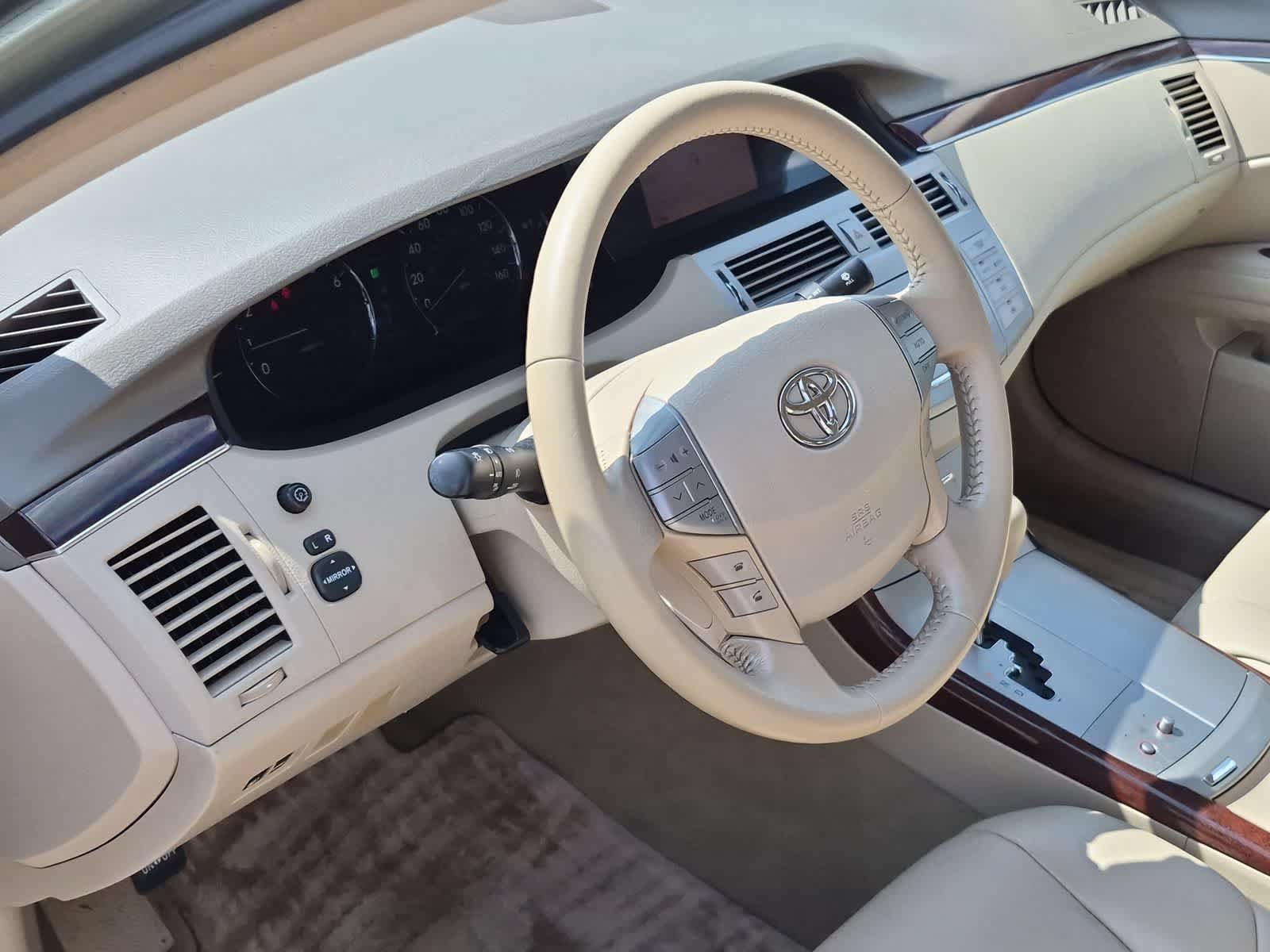 Used 2008 Toyota Avalon XLS FWD image 10