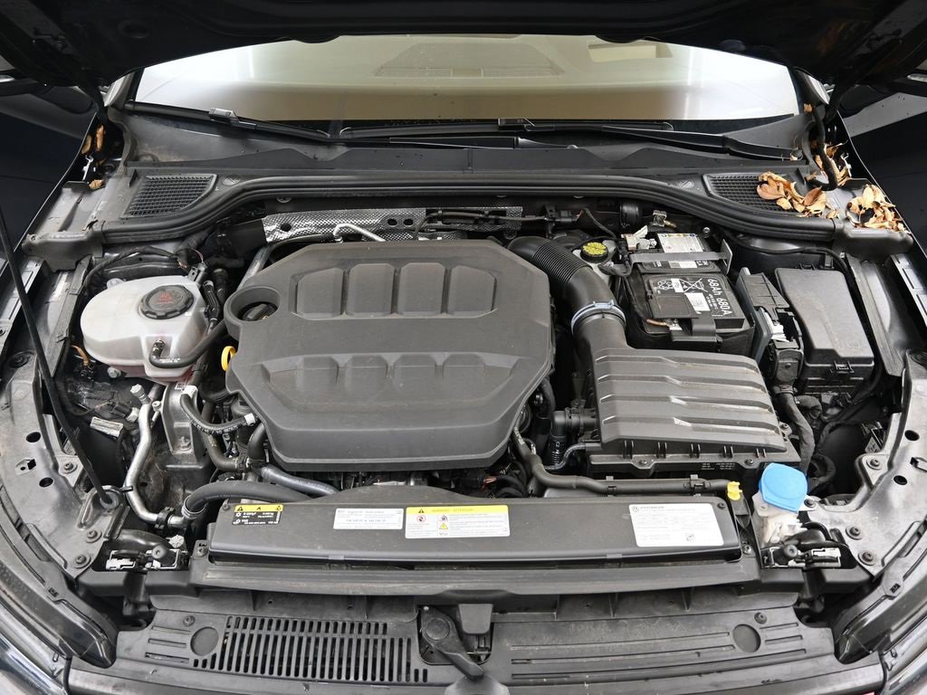 Certified 2024 Volkswagen GTI Autobahn image 10