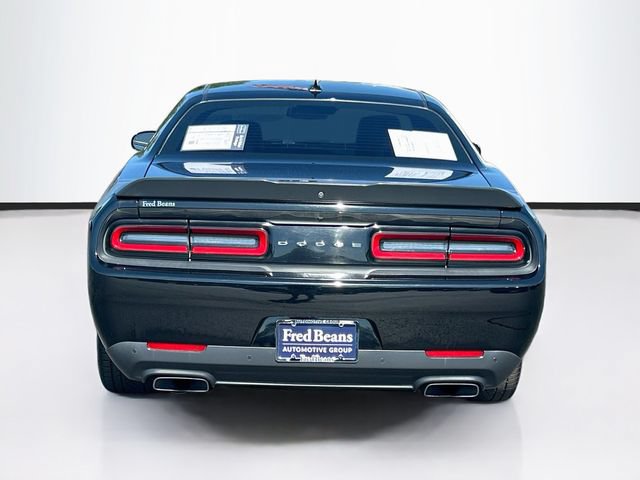 Used 2016 Dodge Challenger R/T Scat Pack RWD image 7