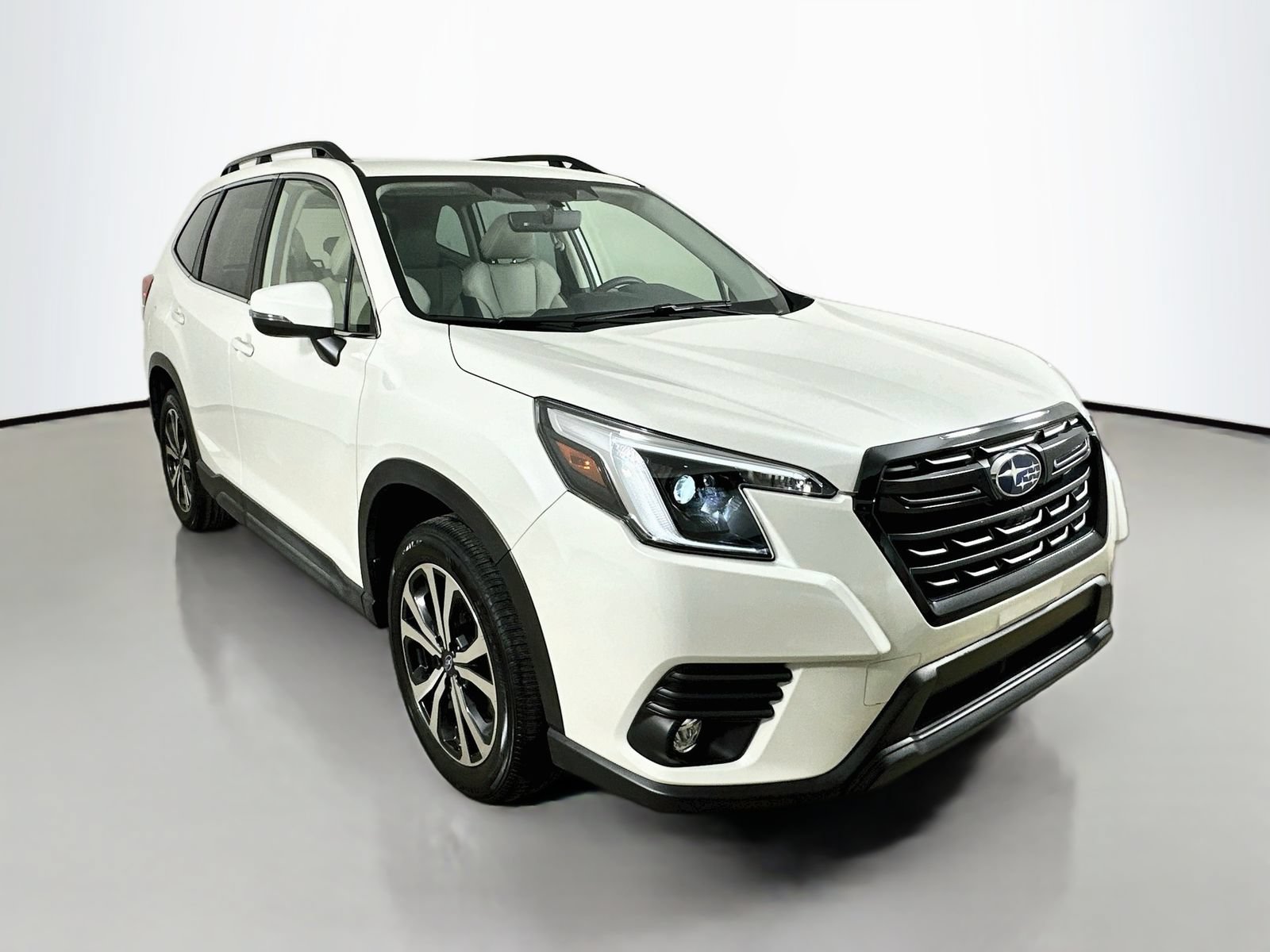 Used 2024 Subaru Forester Limited AWD/4WD image 3