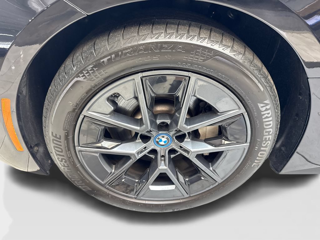 Used 2023 BMW i4 eDrive40 w/ Premium Package RWD image 86