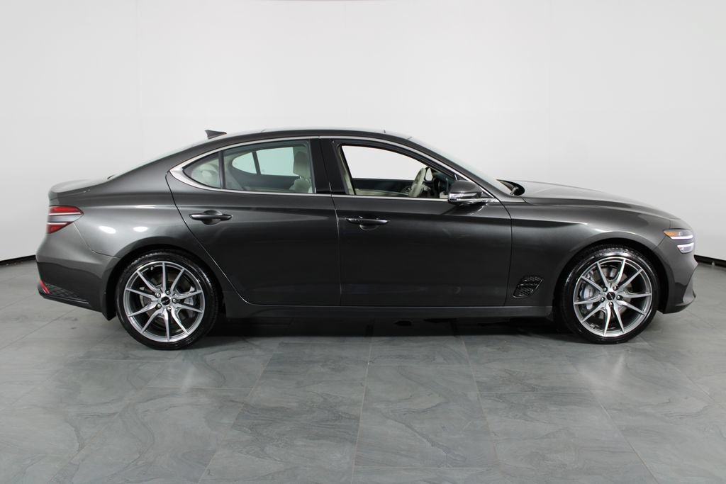 Used 2026 Genesis G70 2.5T Prestige RWD image 14