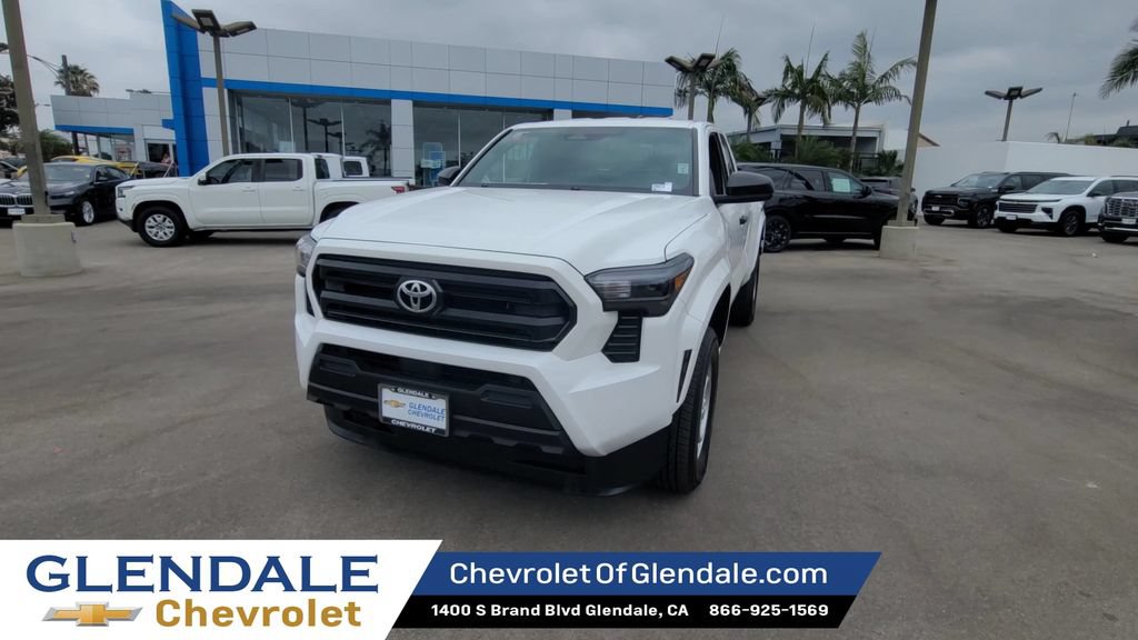 Used 2025 Toyota Tacoma SR RWD image 4
